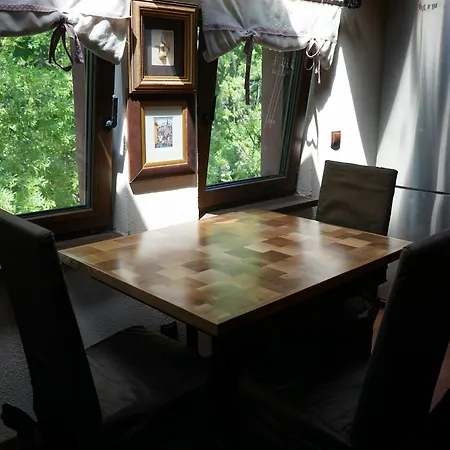 Karina Art Mountain View *