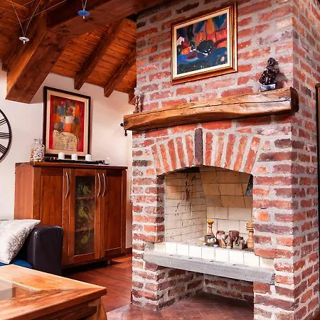 Karina Art Mountain View Apartment *