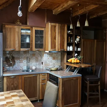 Karina Art Mountain View * Sofie